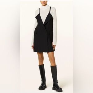 DOROTHEE SCHUMACHER 
Blazer dress